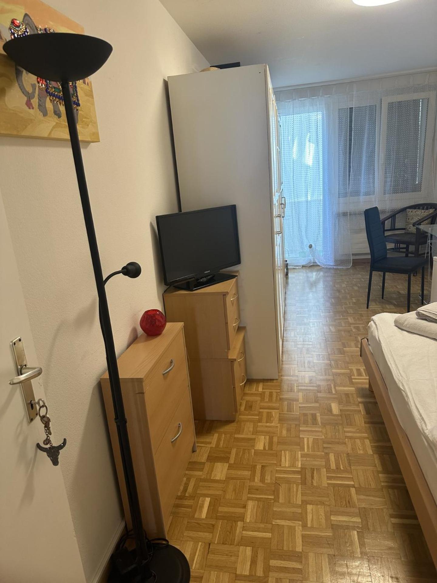 Schoenes Zimmer In Der City Basel Dış mekan fotoğraf